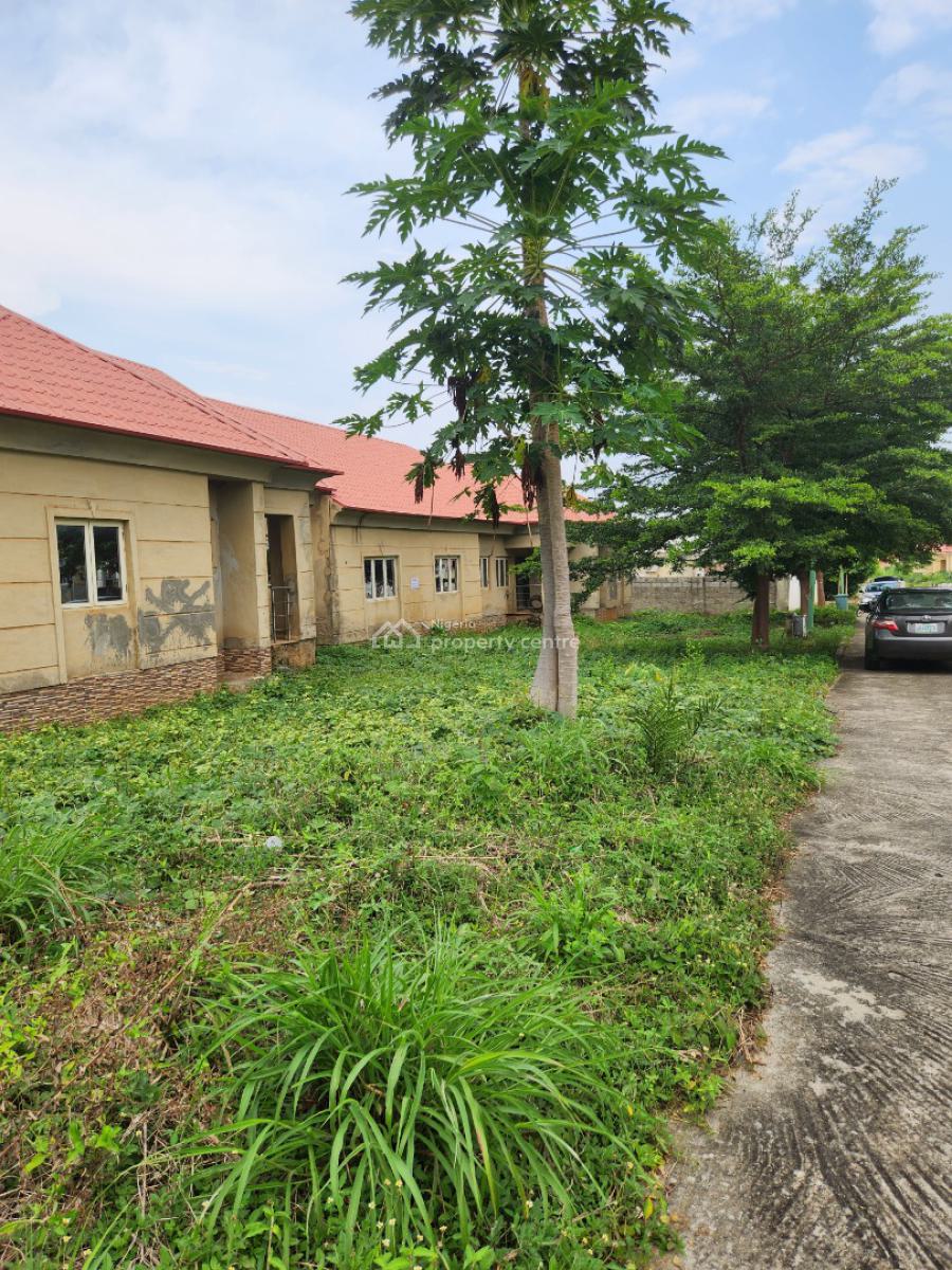 Lovely 4 Bedrooms Bungalow with a Pent House, Kyami, Abuja, House for Sale