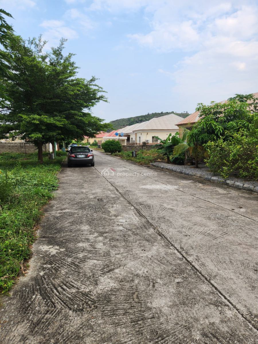 Lovely 4 Bedrooms Bungalow with a Pent House, Kyami, Abuja, House for Sale