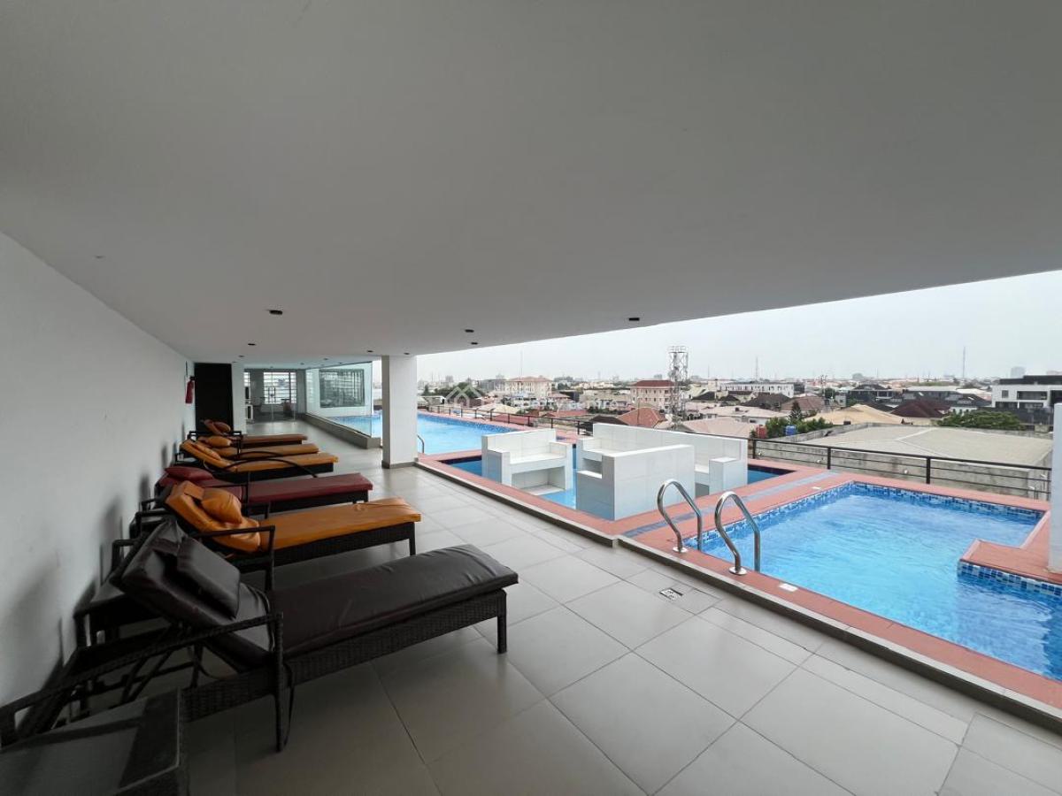 Beautiful 1 Bedroom Apartment with Rooftop Pool and Gym and Elevator, Lekki Phase 1, Lekki, Lagos, Flat / Apartment Short Let