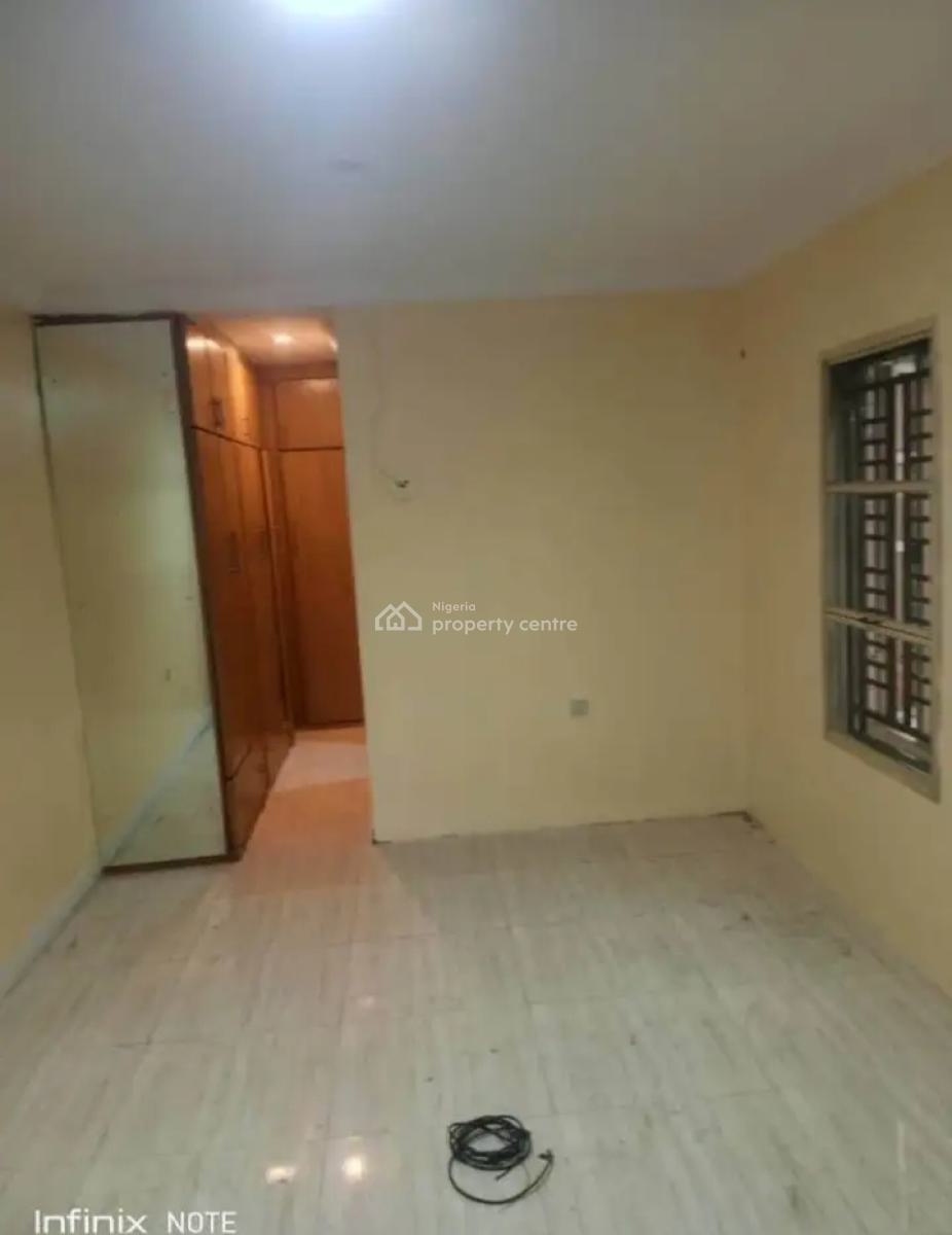 Spaciously Built 5 Bedroom Detached Duplex with Bq, Magodo Brooks Estate, Magodo, Lagos, Detached Duplex for Rent