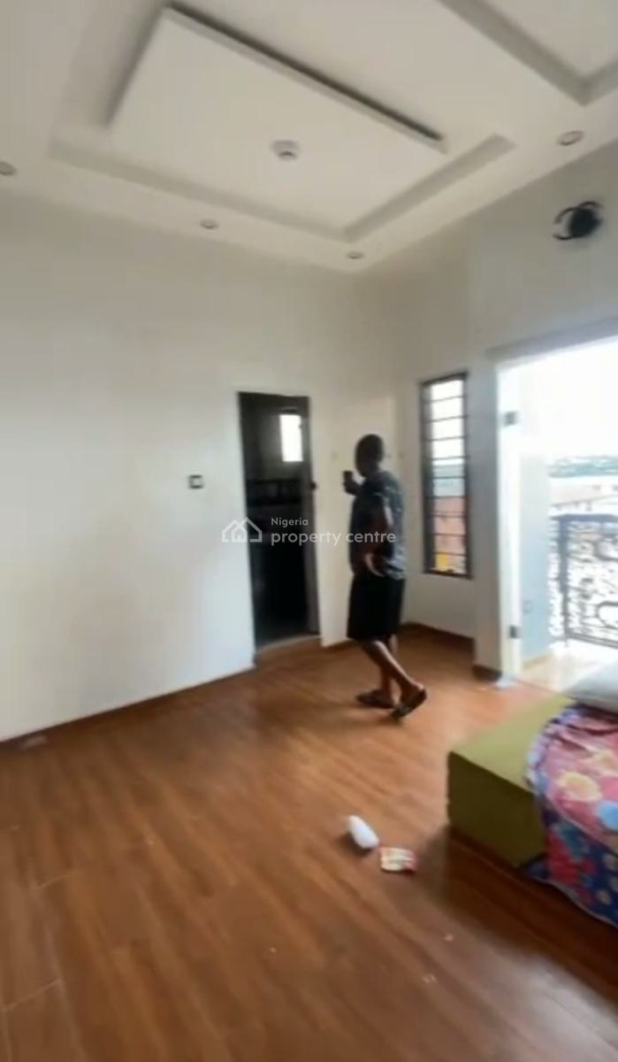 Tastefully Finished 2 Bedroom Flat (upstairs)., Off Ishaga, Surulere, Lagos, Flat / Apartment for Rent