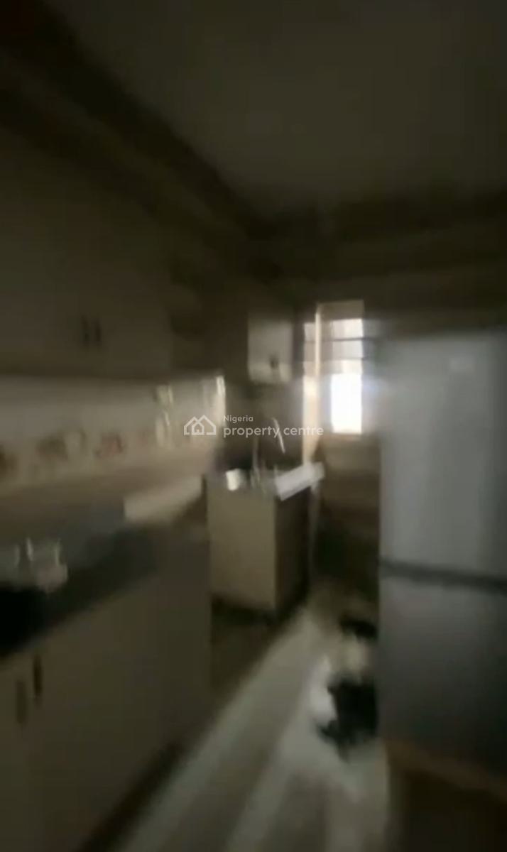 Tastefully Finished 2 Bedroom Flat (upstairs)., Off Ishaga, Surulere, Lagos, Flat / Apartment for Rent