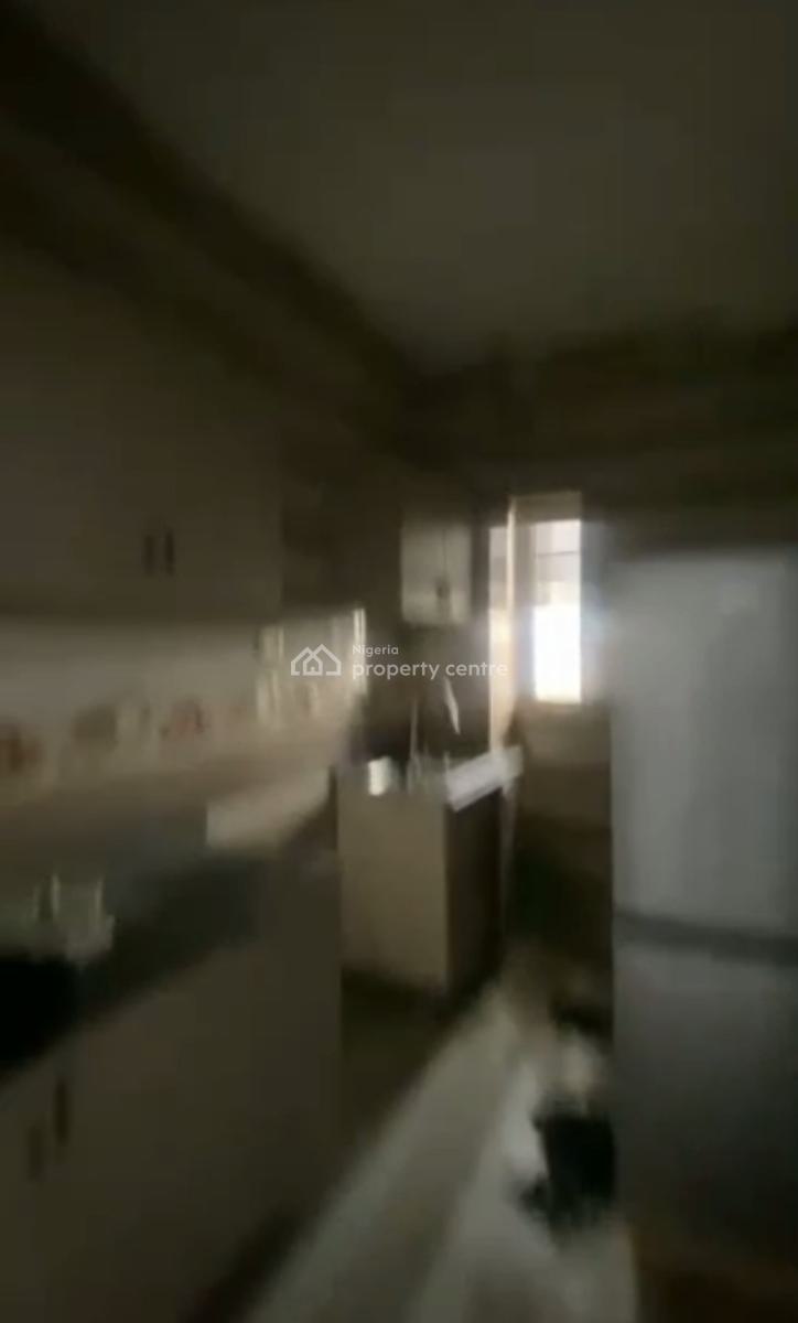 Tastefully Finished 2 Bedroom Flat (upstairs)., Off Ishaga, Surulere, Lagos, Flat / Apartment for Rent