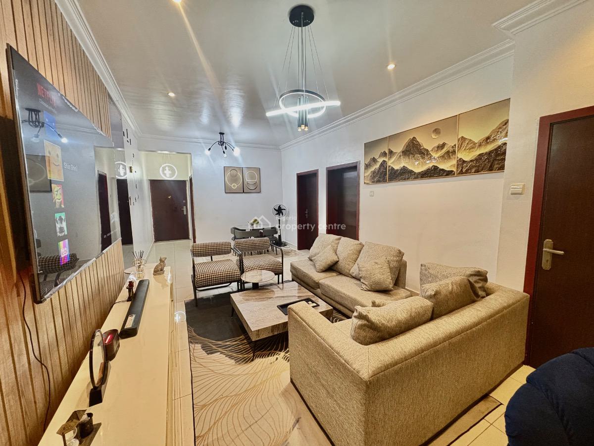 Spacious 1 Bedroom Apartment, Bourdillion Estate, Chevron, Lekki, Lagos, Flat / Apartment Short Let