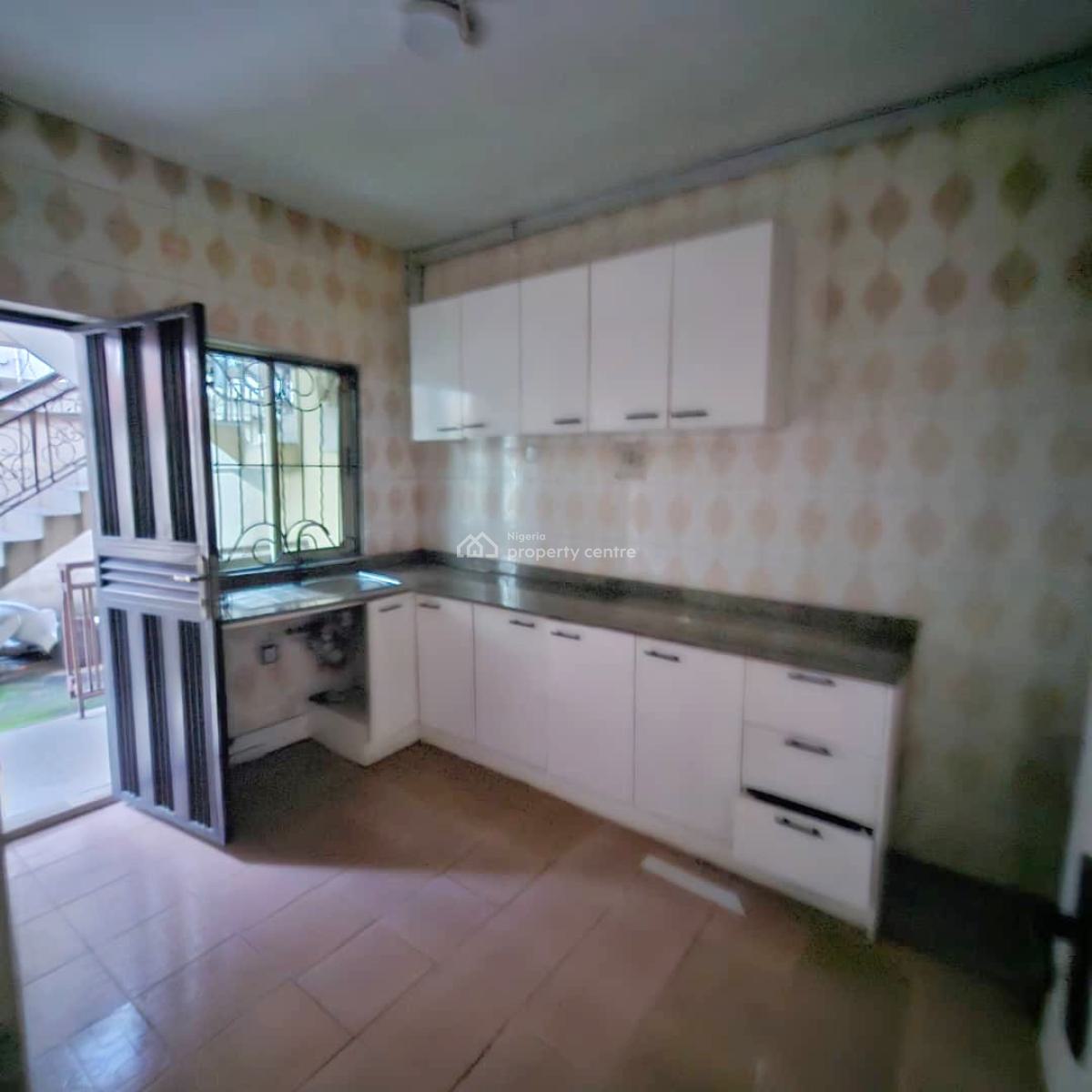 Luxury 3 Bedroom Apartment, Gra Phase 2, Magodo, Lagos, Flat / Apartment for Rent