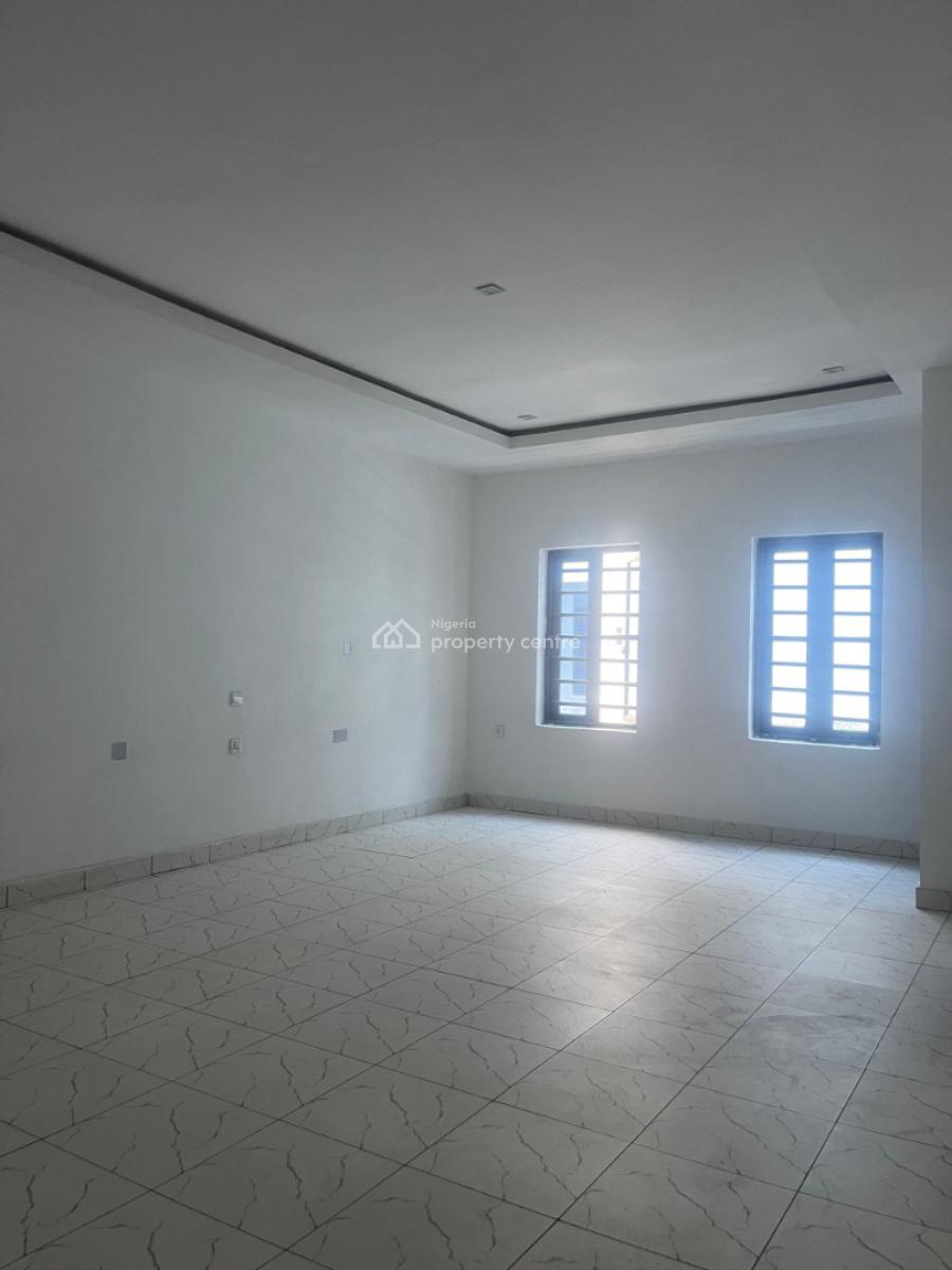 Well Mainained 3 Bedroom Flat, Gbagada, Lagos, Flat / Apartment for Rent