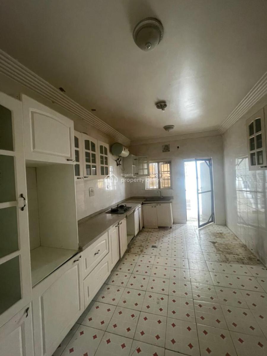 Well Finished 3 Bedroom Apartment in a Decent Neighborhood, Gishiri Junction, Katampe (main), Katampe, Abuja, Flat / Apartment for Rent