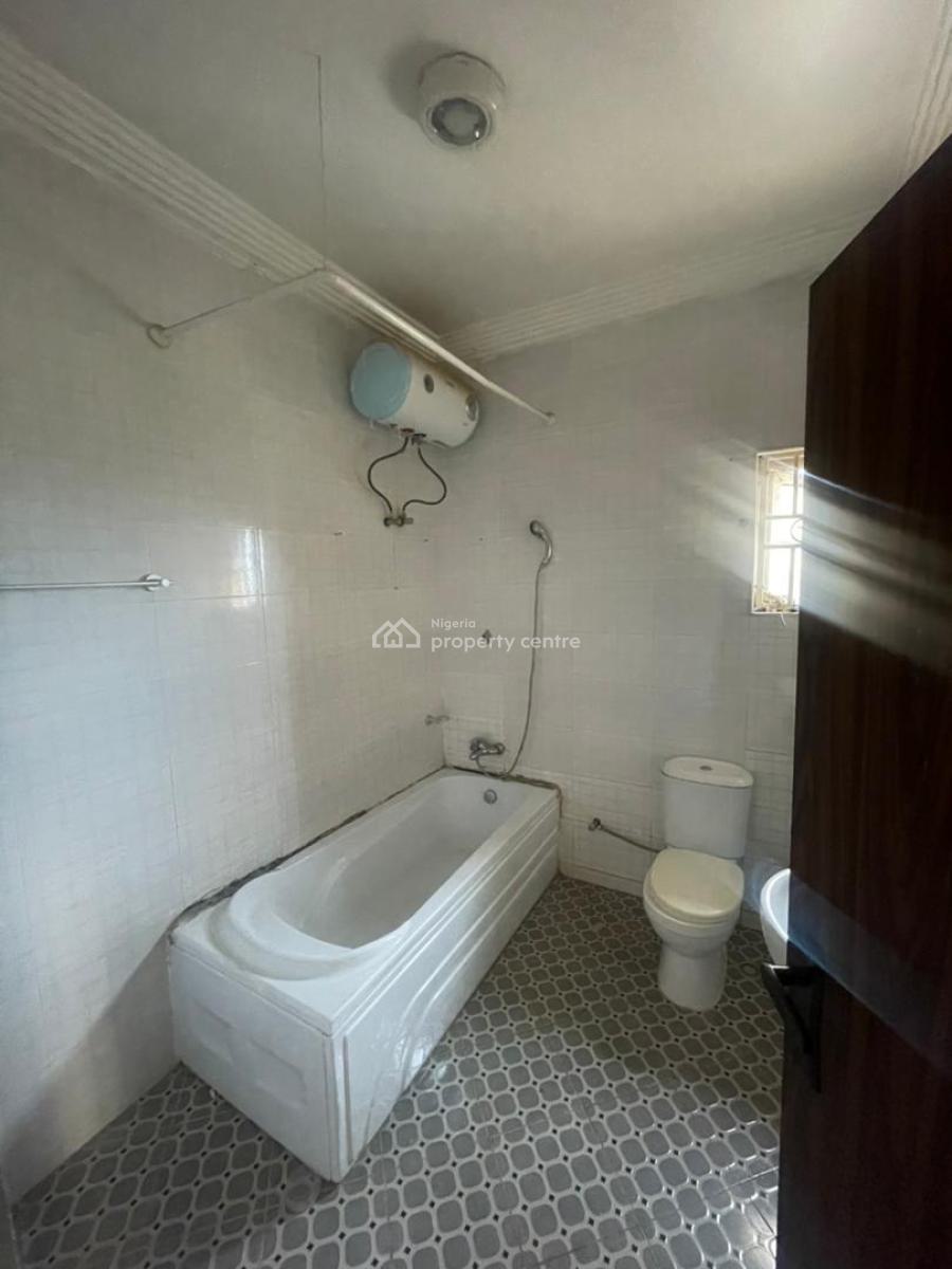 Well Finished 3 Bedroom Apartment in a Decent Neighborhood, Gishiri Junction, Katampe (main), Katampe, Abuja, Flat / Apartment for Rent