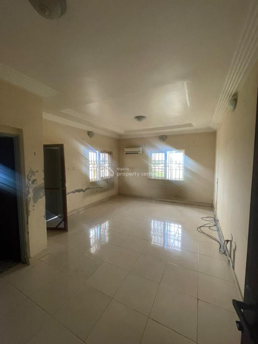 Well Finished 3 Bedroom Apartment in a Decent Neighborhood, Gishiri Junction, Katampe (main), Katampe, Abuja, Flat / Apartment for Rent