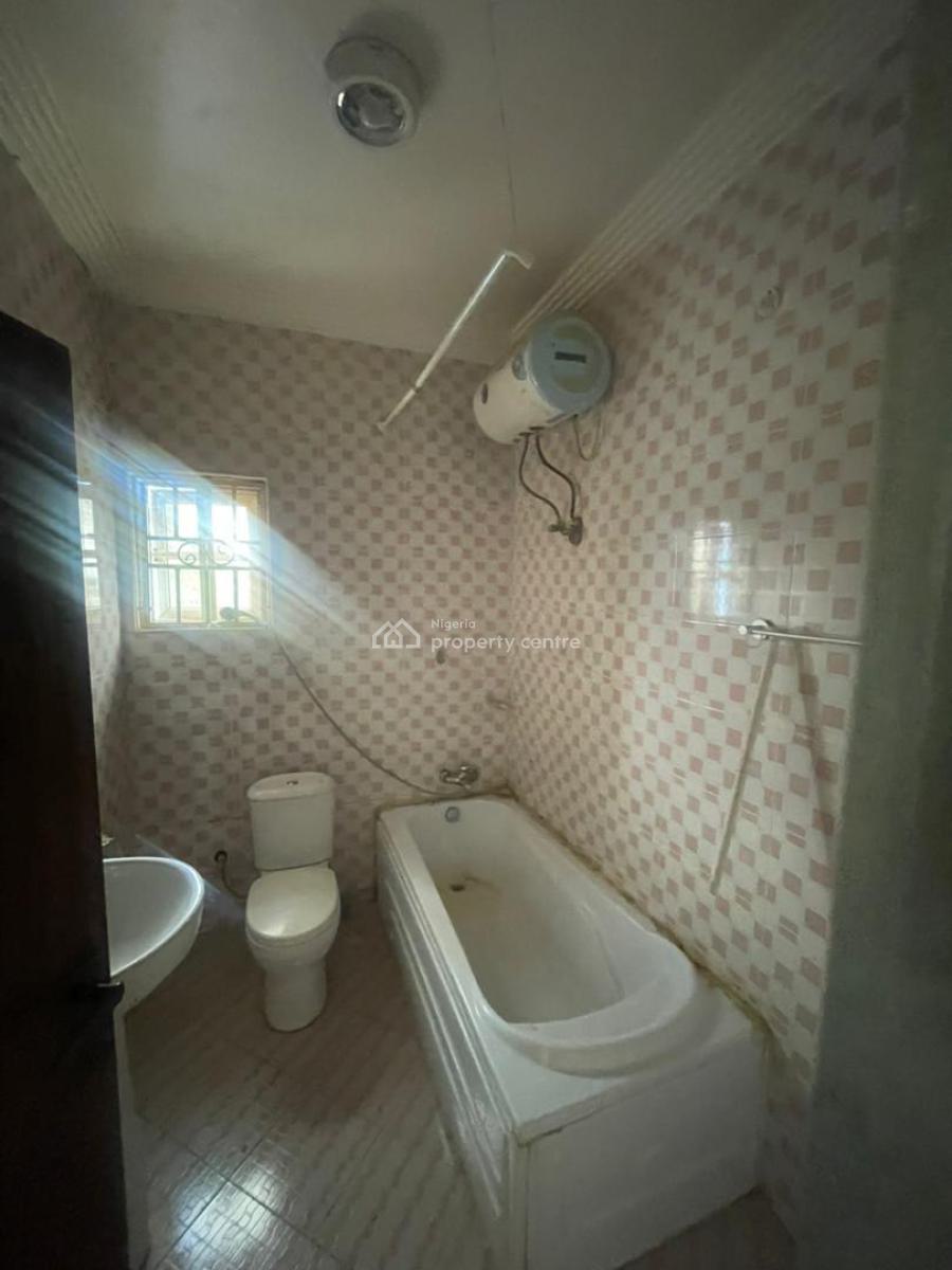 Well Finished 3 Bedroom Apartment in a Decent Neighborhood, Gishiri Junction, Katampe (main), Katampe, Abuja, Flat / Apartment for Rent