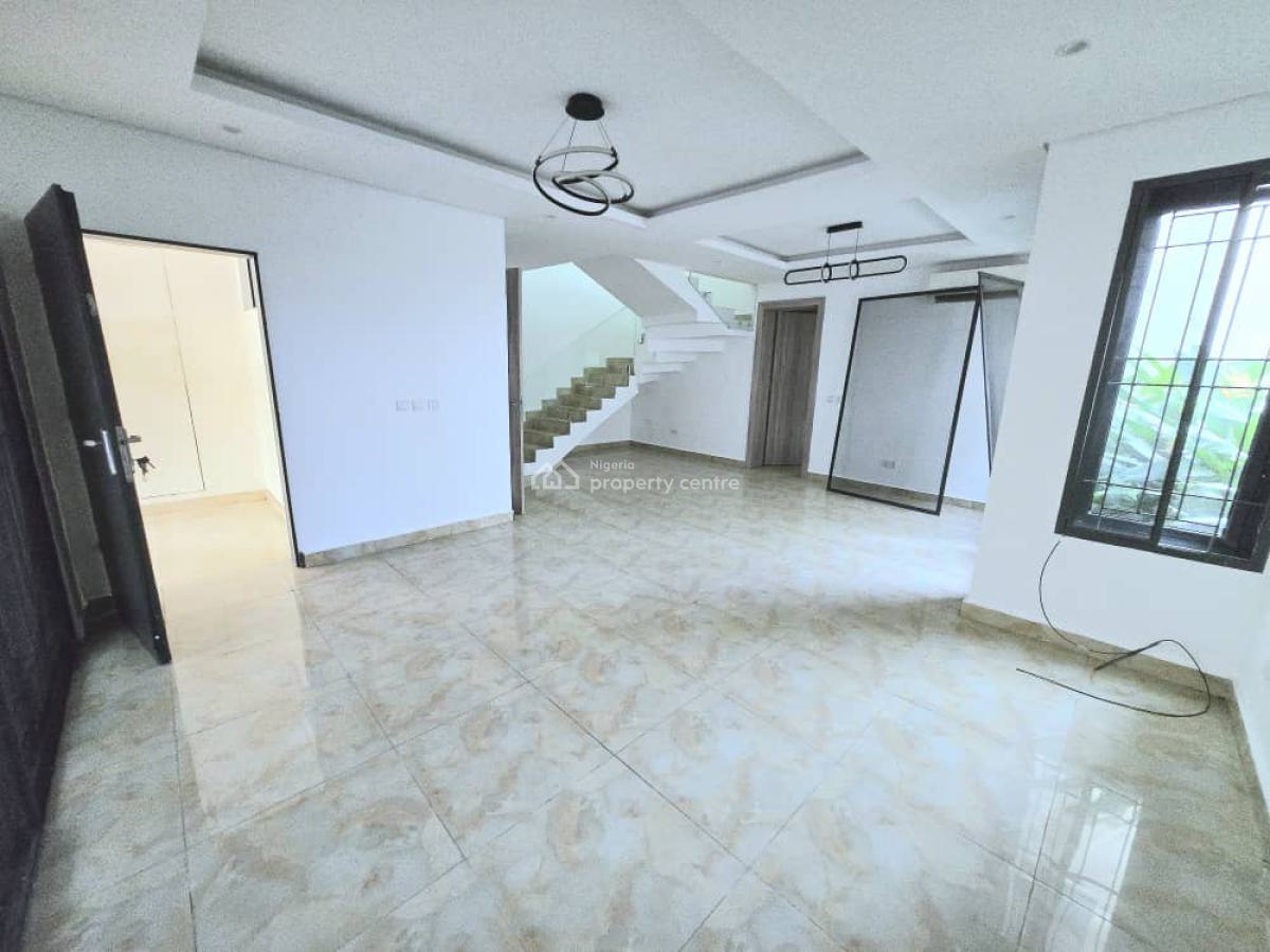 Water Front Service 4-bedroom Terrace, Lekki Phase 1, Lekki, Lagos, Terraced Duplex for Rent