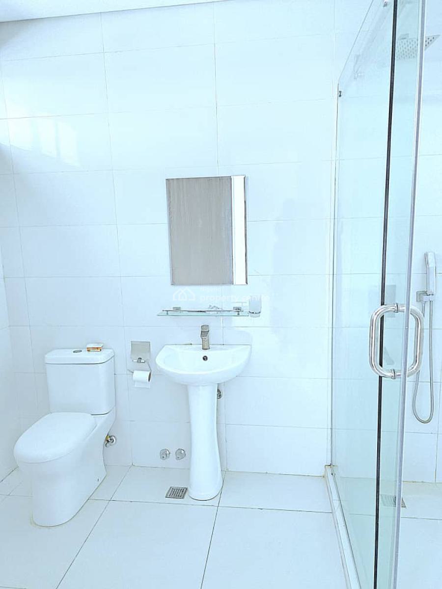 Water Front Service 4-bedroom Terrace, Lekki Phase 1, Lekki, Lagos, Terraced Duplex for Rent