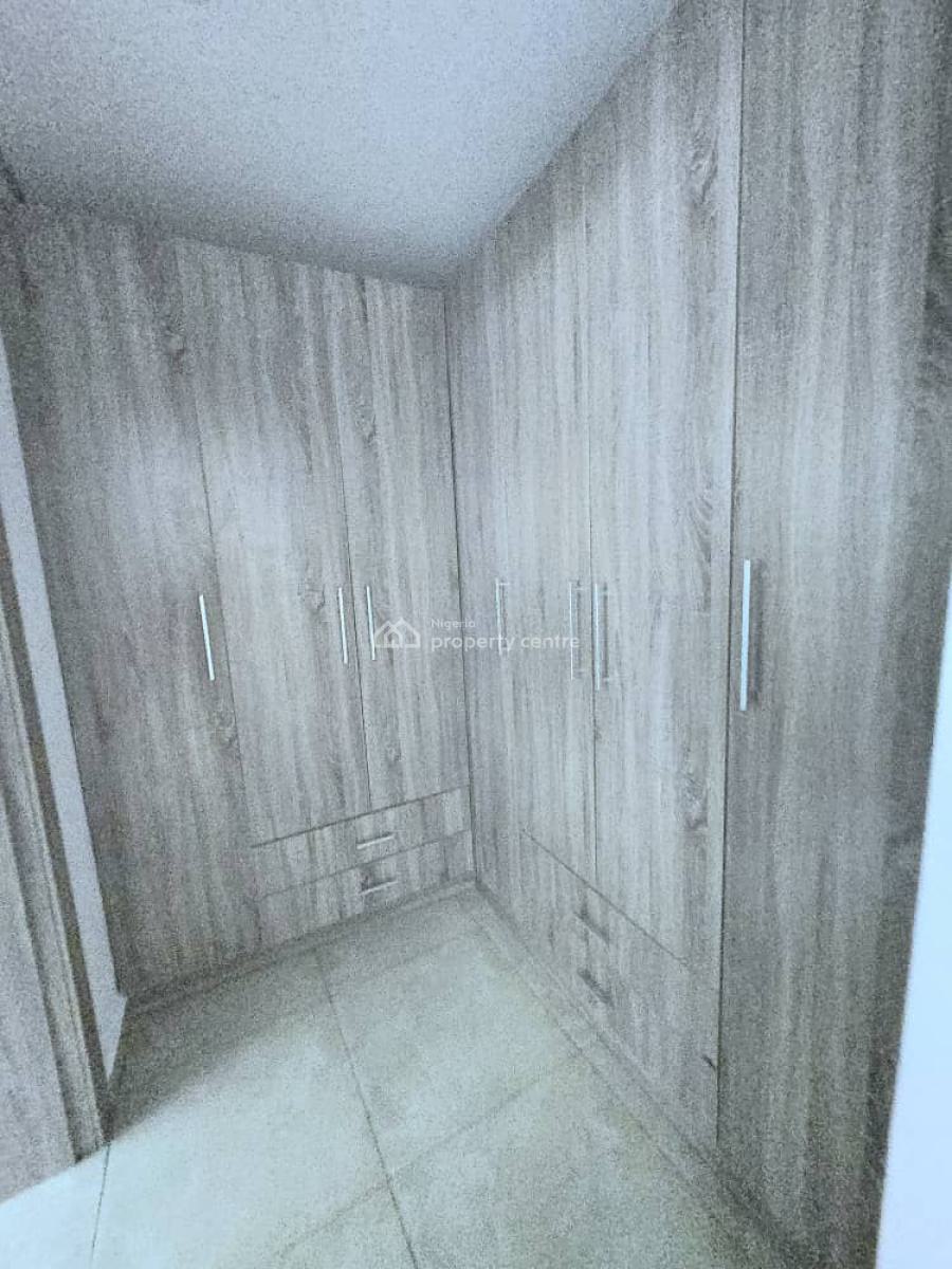 Water Front Service 4-bedroom Terrace, Lekki Phase 1, Lekki, Lagos, Terraced Duplex for Rent