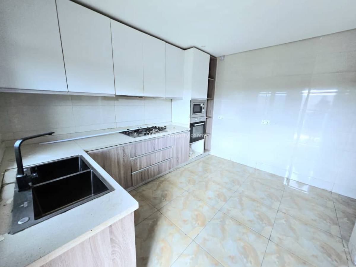 Water Front Service 4-bedroom Terrace, Lekki Phase 1, Lekki, Lagos, Terraced Duplex for Rent