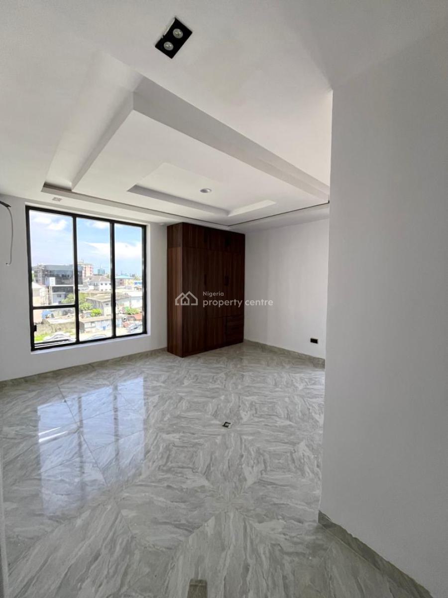 2 Bedroom Flat Apartment Avaialble, Old Ikoyi, Ikoyi, Lagos, Flat / Apartment for Sale