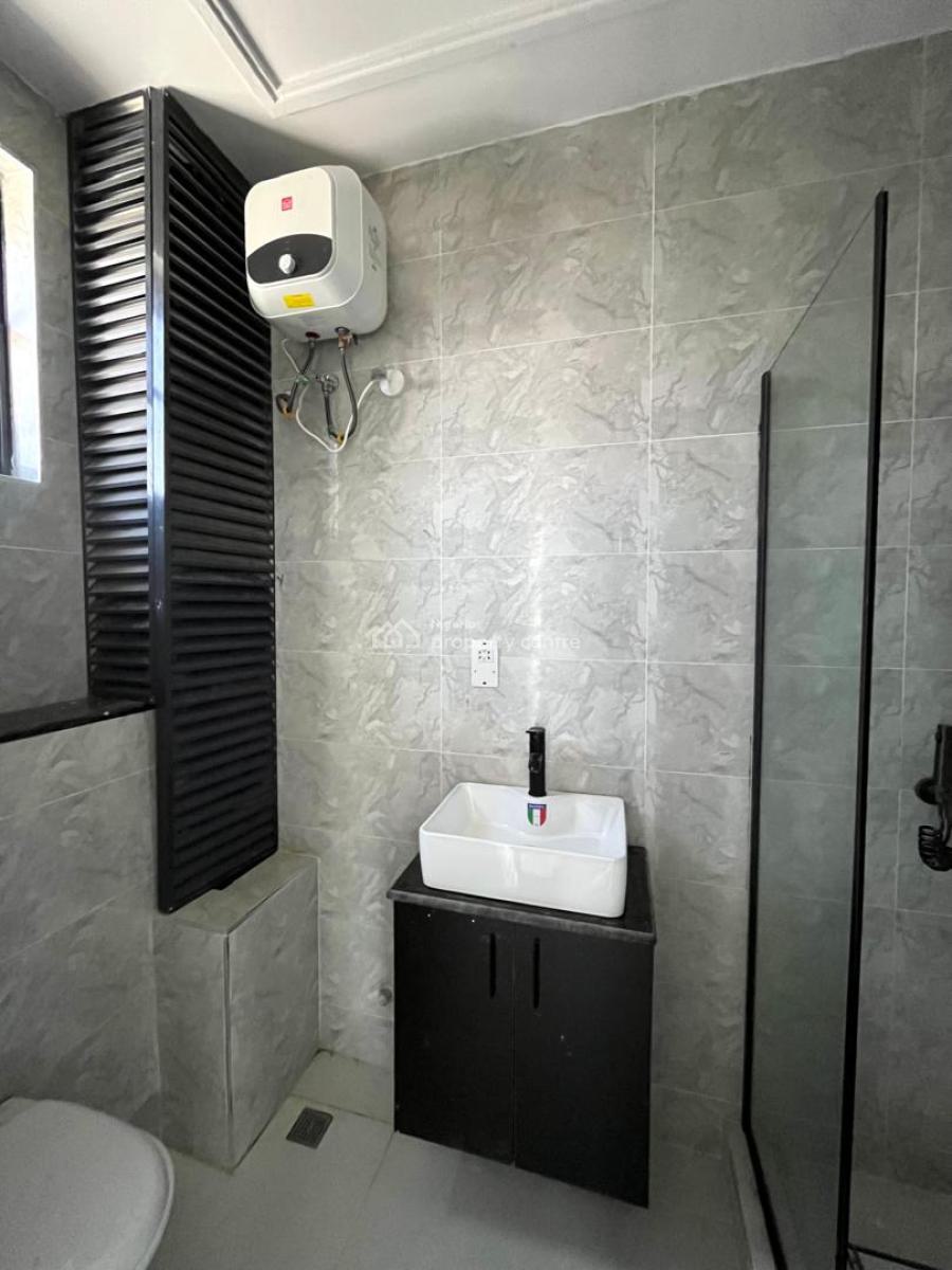2 Bedroom Flat Apartment Avaialble, Old Ikoyi, Ikoyi, Lagos, Flat / Apartment for Sale