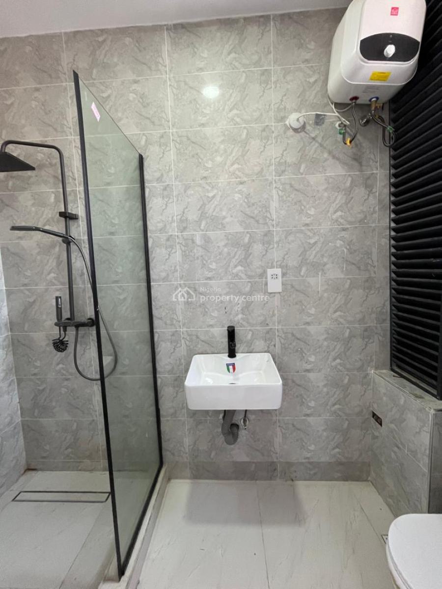 2 Bedroom Flat Apartment Avaialble, Old Ikoyi, Ikoyi, Lagos, Flat / Apartment for Sale