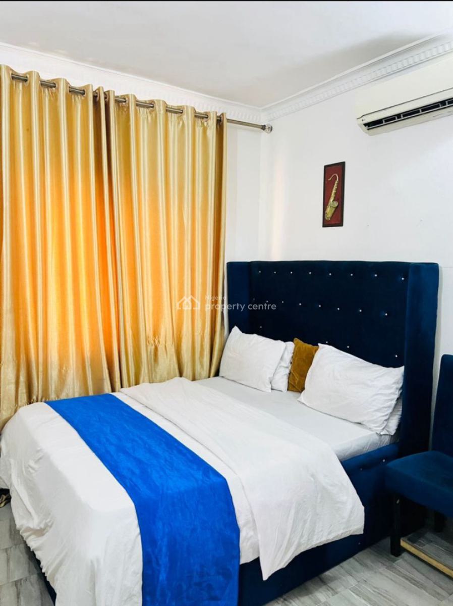 Unfurnished Fully Service Spacious 3bedroom Apartment+bq+ 24hrs Light, Ikate, Ikate, Lekki, Lagos, Flat / Apartment for Rent