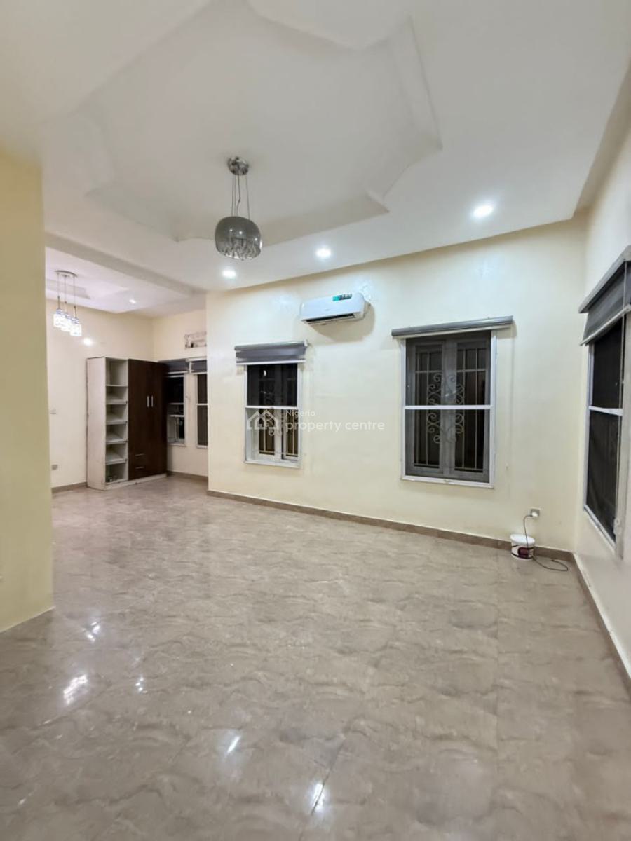 Luxury Spacious Studio Apartment with 2 Acs & Fridge, Bera Estate, Chevron, Lekki, Lagos, Self Contain (single Rooms) for Rent