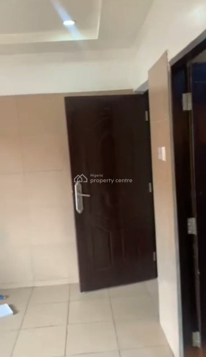 1 Bedroom Flat on 3rd Floor., Katampe (main), Katampe, Abuja, Flat / Apartment for Rent