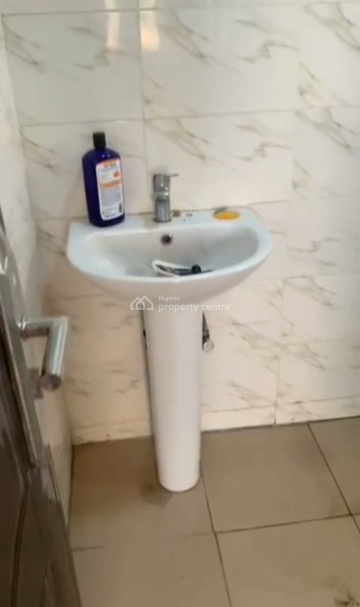 1 Bedroom Flat on 3rd Floor., Katampe (main), Katampe, Abuja, Flat / Apartment for Rent