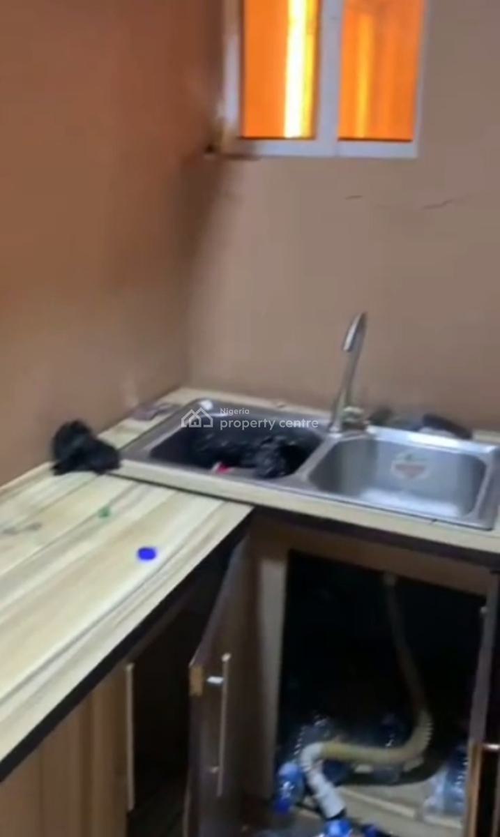 1 Bedroom Flat on 3rd Floor., Katampe (main), Katampe, Abuja, Flat / Apartment for Rent