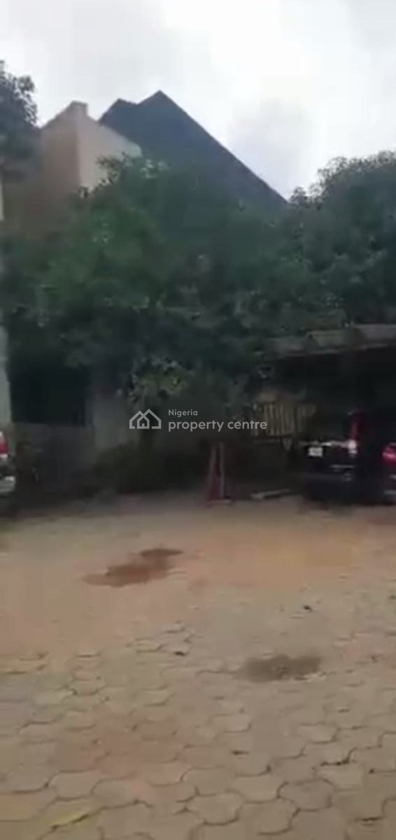 an Old Demolishable Structure, Wuse 2, Abuja, Detached Bungalow for Sale
