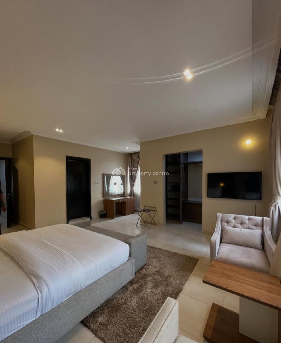 3 Bedroom Serviced Apartment, Victoria Island (vi), Lagos, Flat / Apartment for Rent