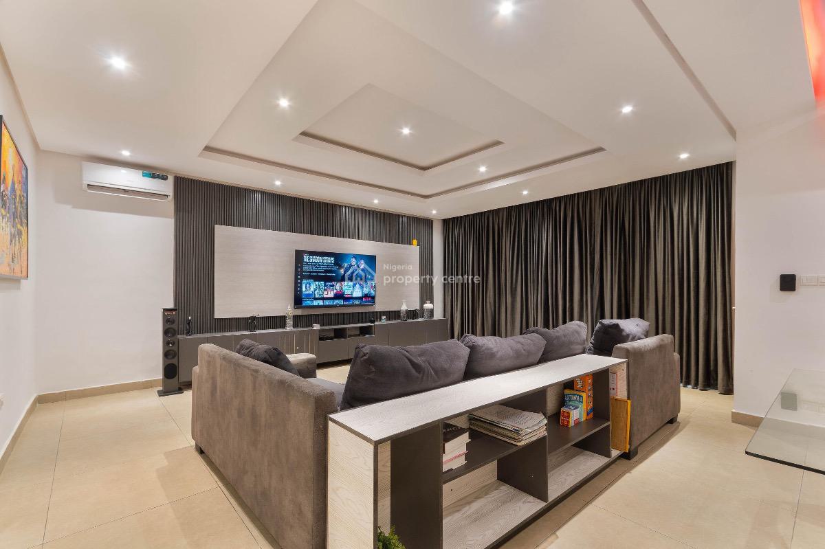 Newly Furnished Luxurious 4 Bedroom Apartment with a Private Bedroom F, Lekki Phase 1, Lekki, Lagos, Flat / Apartment Short Let