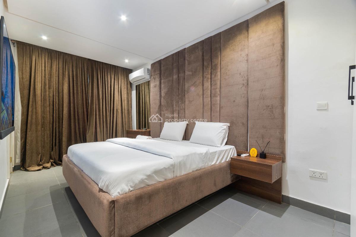 Newly Furnished Luxurious 4 Bedroom Apartment with a Private Bedroom F, Lekki Phase 1, Lekki, Lagos, Flat / Apartment Short Let
