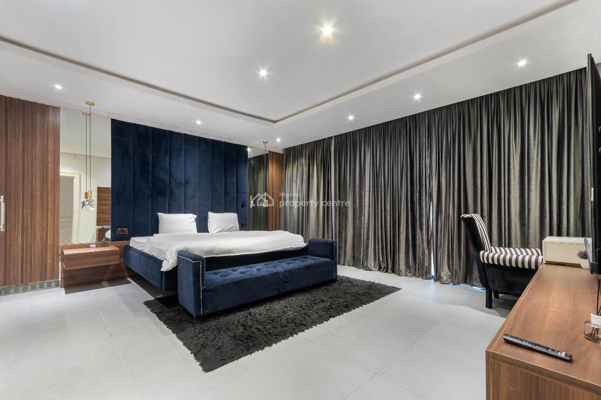 Newly Furnished Luxurious 4 Bedroom Apartment with a Private Bedroom F, Lekki Phase 1, Lekki, Lagos, Flat / Apartment Short Let