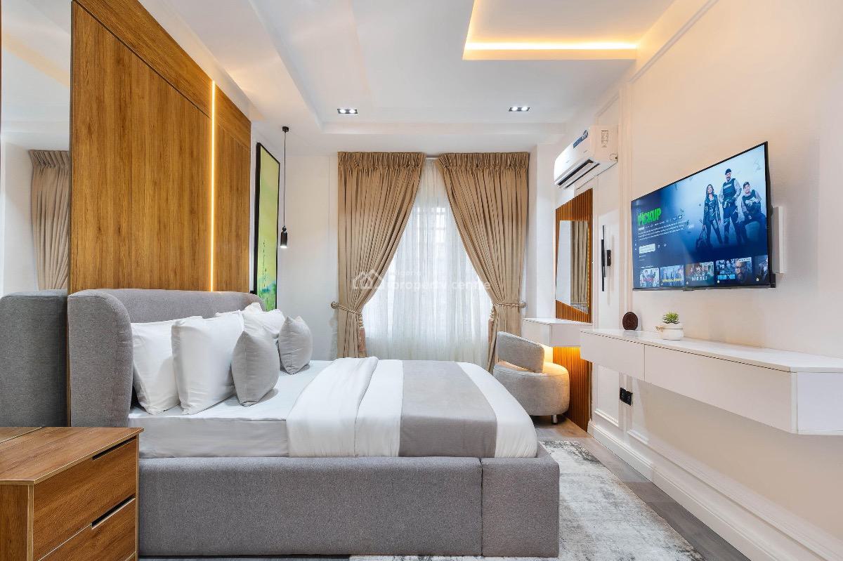 Newly Furnished Luxurious 4 Bedroom Apartment with a Private Bedroom F, Lekki Phase 1, Lekki, Lagos, Flat / Apartment Short Let