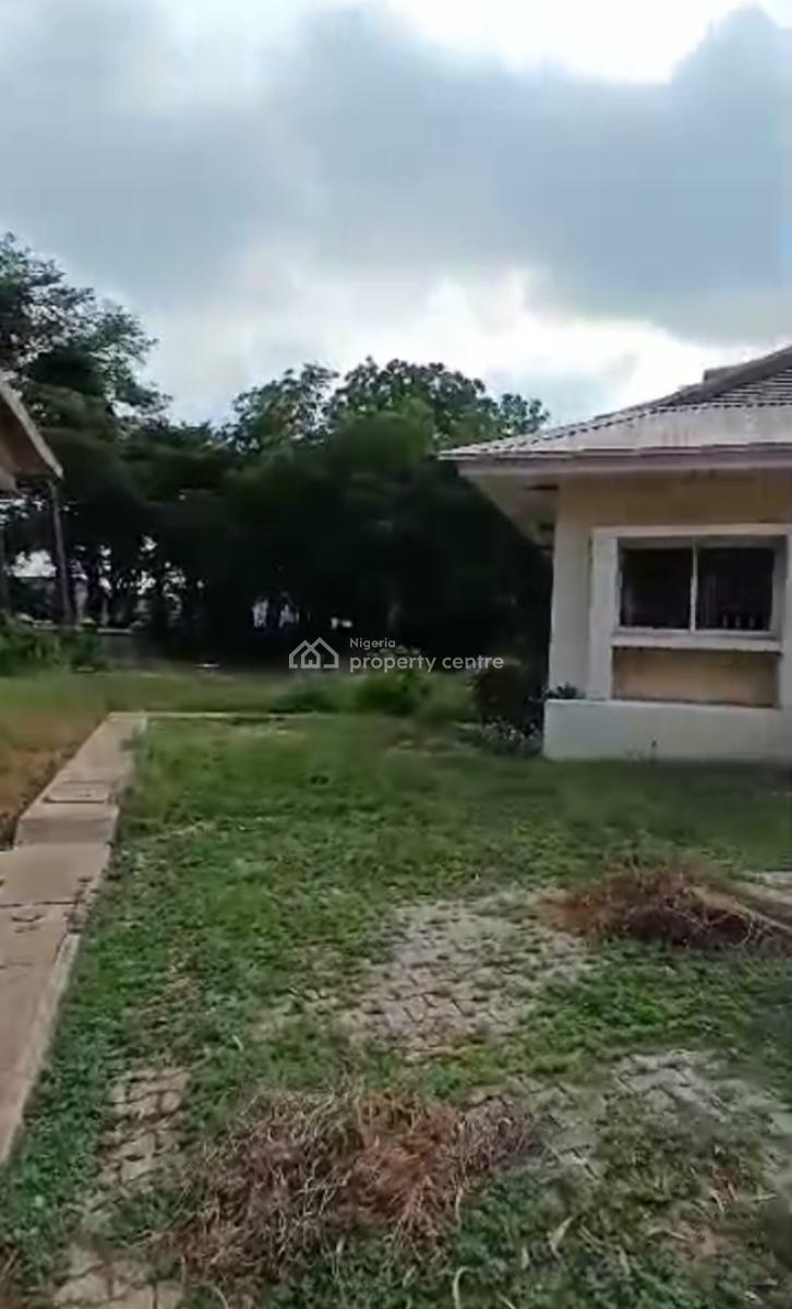 Old House Available for Outright Purchase, Asokoro District, Abuja, Detached Duplex for Sale