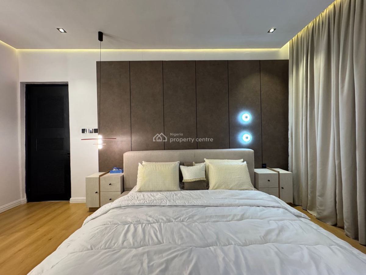 Luxury 2bedroom Apartment with Ps5 and Snooker, Lekki Phase 1, Lekki, Lagos, Flat / Apartment Short Let