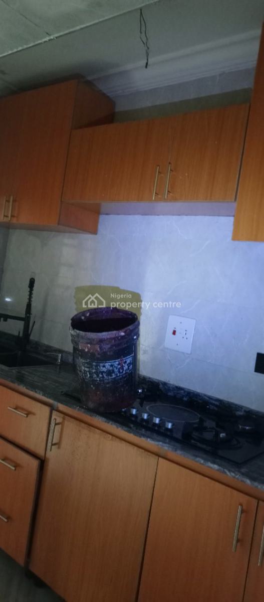 Luxury 3-bedroom Apartments with a Water Heater Close to The Road, Abijo, Lekki, Lagos, Flat / Apartment for Rent