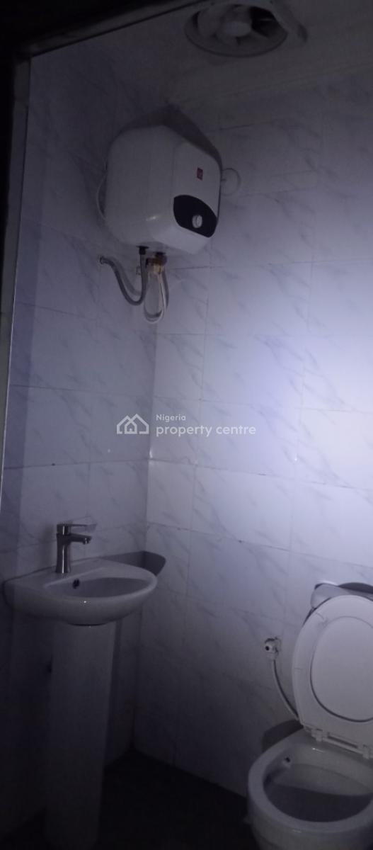Luxury 3-bedroom Apartments with a Water Heater Close to The Road, Abijo, Lekki, Lagos, Flat / Apartment for Rent