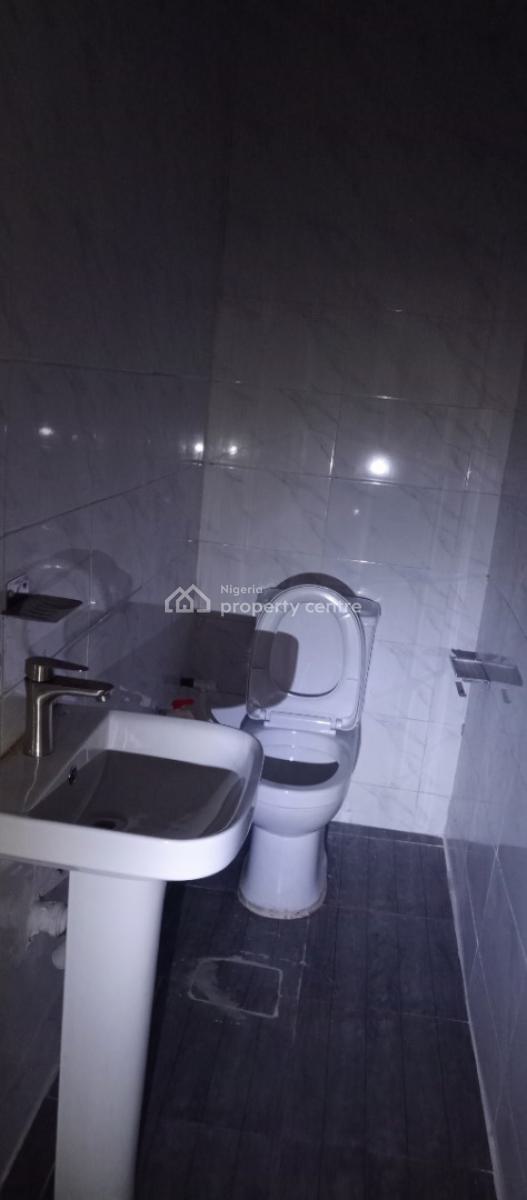 Luxury 3-bedroom Apartments with a Water Heater Close to The Road, Abijo, Lekki, Lagos, Flat / Apartment for Rent