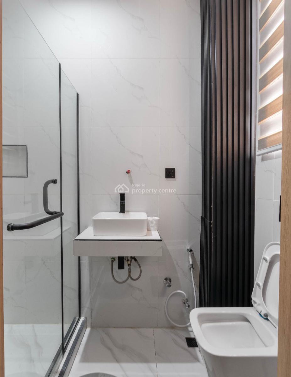 Cozy 1 Bedroom with Pool and Gym in Ikate. This Property Share Very Cl, Lekki Phase 1, Lekki, Lagos, Flat / Apartment Short Let