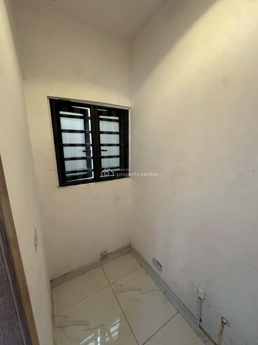 Lovely Fully Serviced 2 Bedroom Penthouse on 4th Floor, Ologolo, Lekki, Lagos, Flat / Apartment for Rent