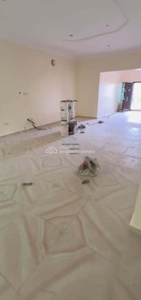 Very Spacious 3 Bedroom Flat & Bq, Lekki Phase 1, Lekki Phase 1, Lekki, Lagos, Flat / Apartment for Rent