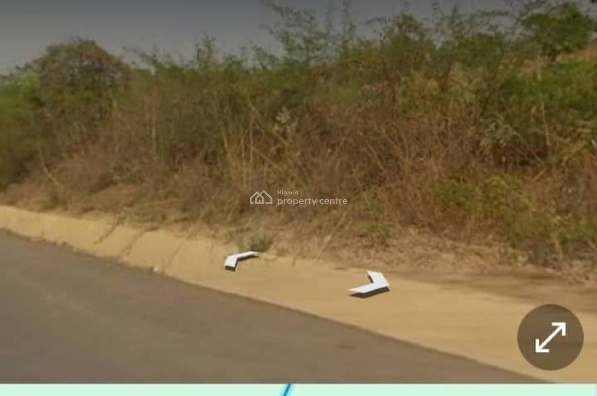 37.01ha Land on Newly Tarred Road, Maitama 2, Maitama District, Abuja, Residential Land for Sale
