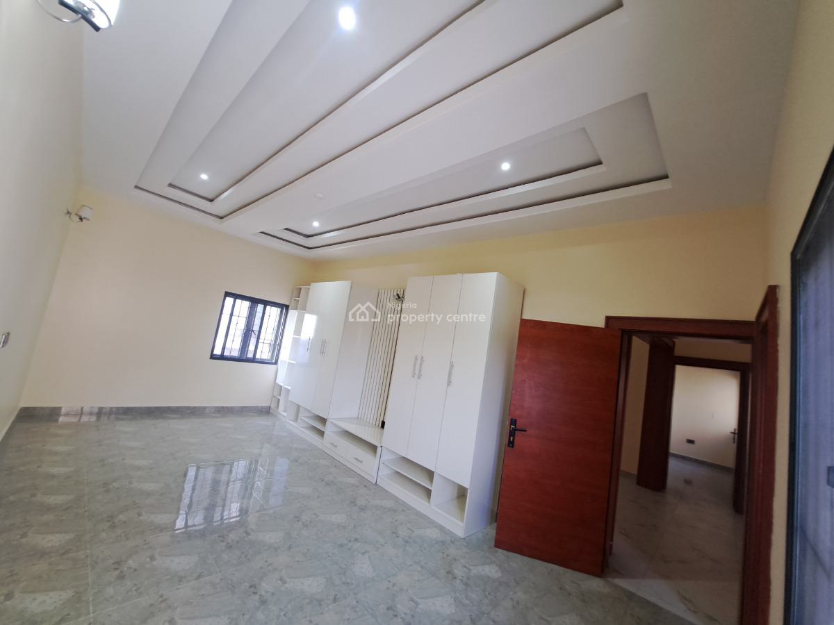 5 Bedroom Semi Detached Duplex in a Mini Estate, Gilmore, Jahi, Abuja, Semi-detached Duplex for Rent
