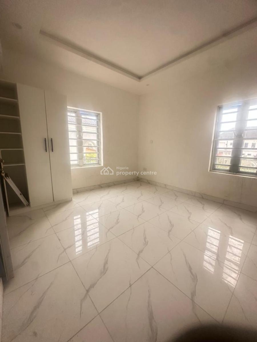 Luxurious and Spacious 2 Bedroom + Bq,  with 24 Hours Light, Ologolo, Lekki, Lagos, Flat / Apartment for Rent