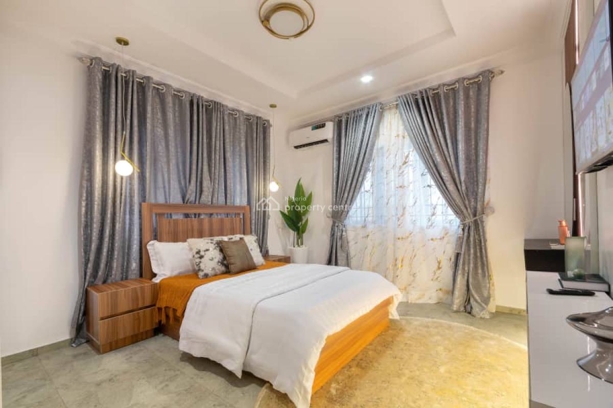 3-bedroom Apartment with Pool, Gym & Games, Lekki Phase 1, Lekki, Lagos, Flat / Apartment Short Let