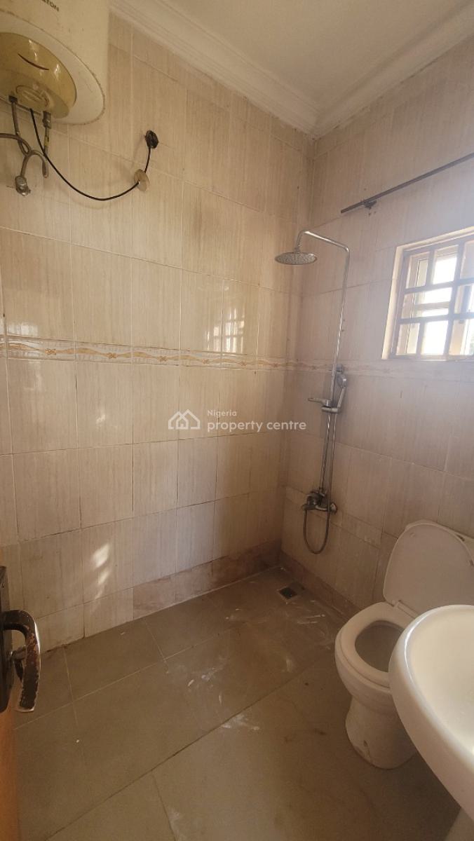 Luxury 2 Bedroom Flat in an Estate, Gaduwa, Abuja, Flat / Apartment for Rent