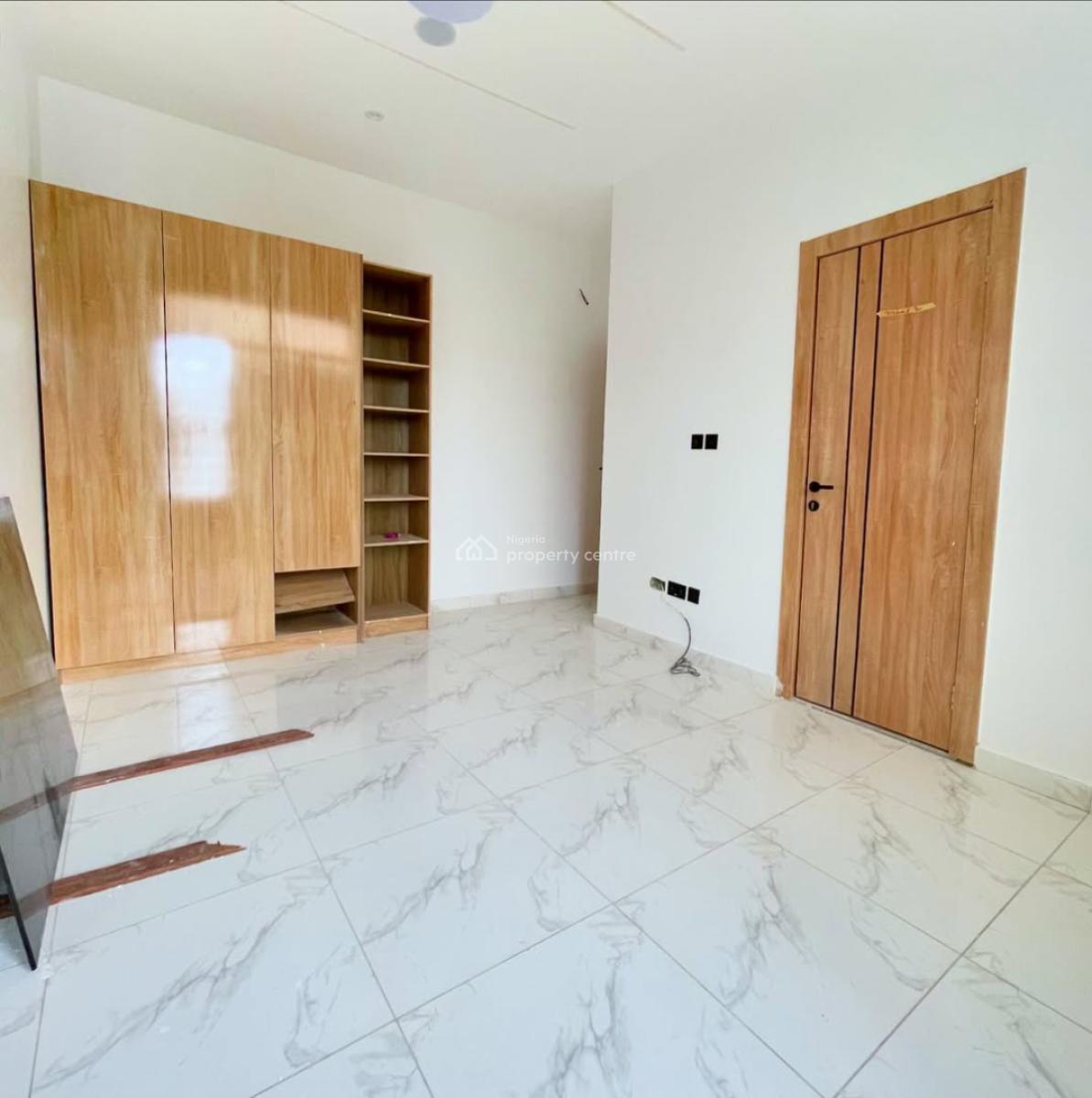 2 Bedroom Apartments with Gym, Swimming Pool Governors Consent, Off Aro, Ologolo, Lekki, Lagos, House for Sale