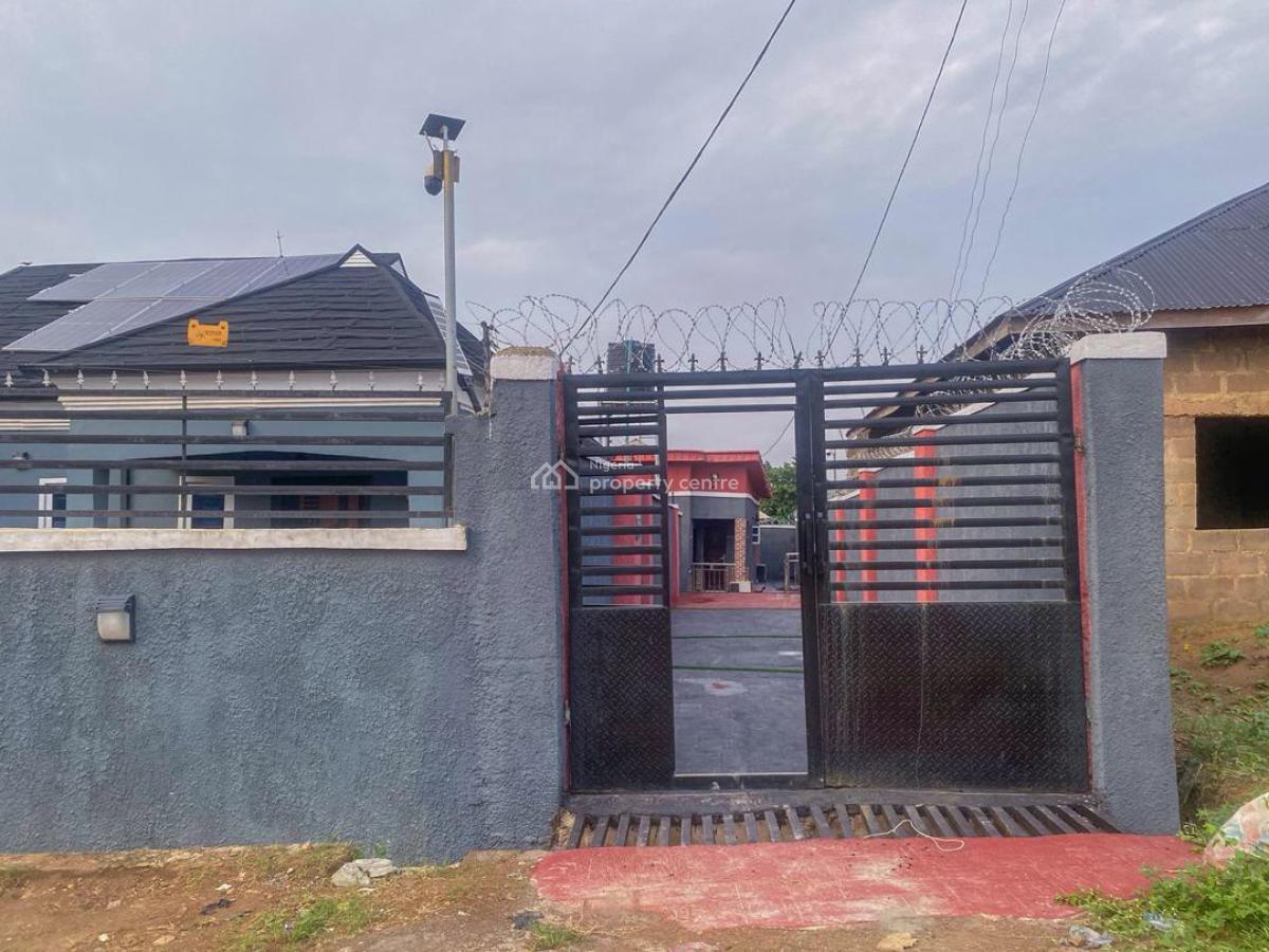 Very Spacious 3 Bedroom Bungalow, Akala Express, Ibadan, Oyo, Detached Bungalow for Sale