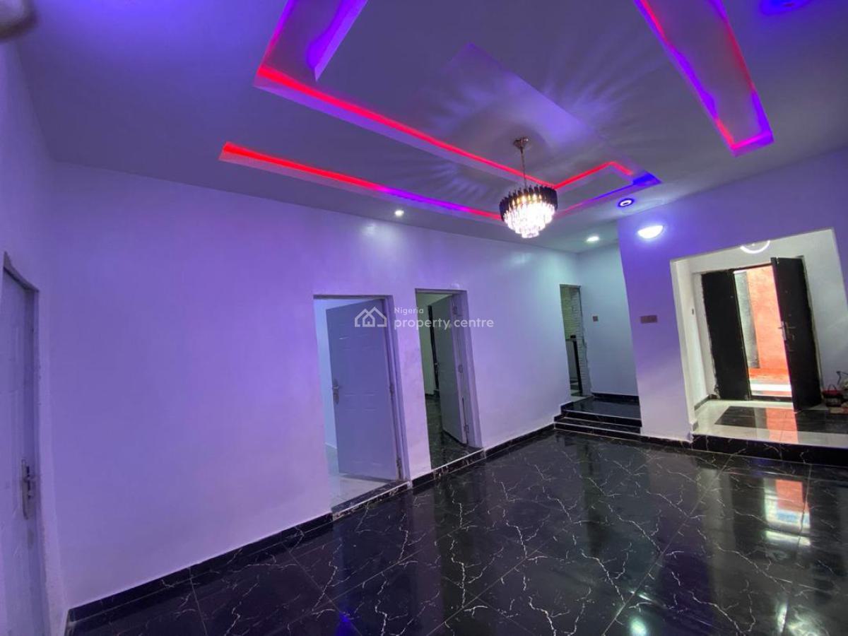Very Spacious 3 Bedroom Bungalow, Akala Express, Ibadan, Oyo, Detached Bungalow for Sale