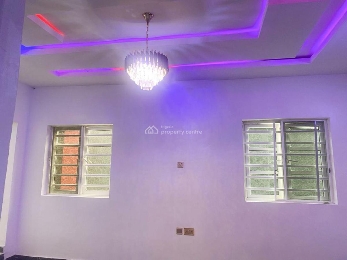 Very Spacious 3 Bedroom Bungalow, Akala Express, Ibadan, Oyo, Detached Bungalow for Sale