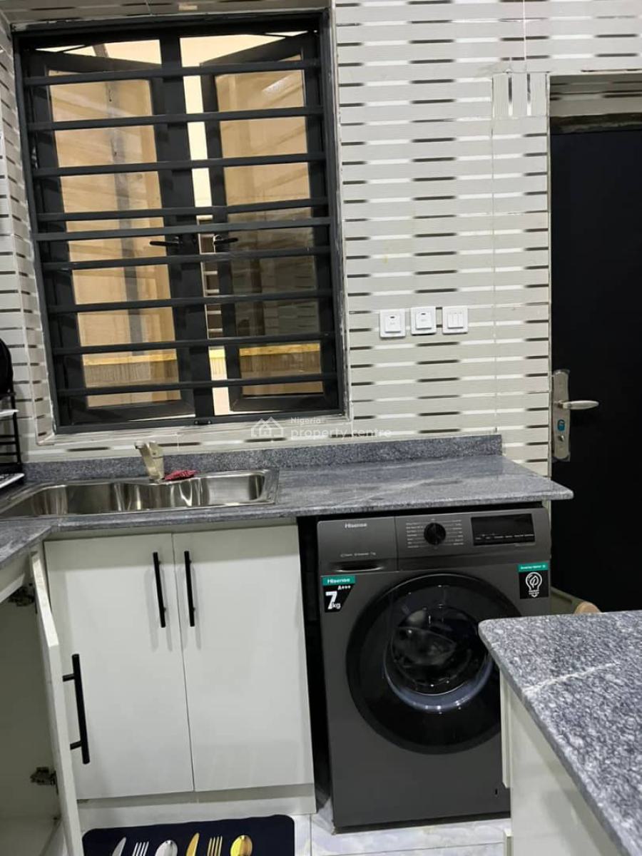Luxury 1 Bedroom Apartment with Swimming Pool, Orchid Road, Lekki Conservation, Lekki, Lagos, Mini Flat (room and Parlour) Short Let